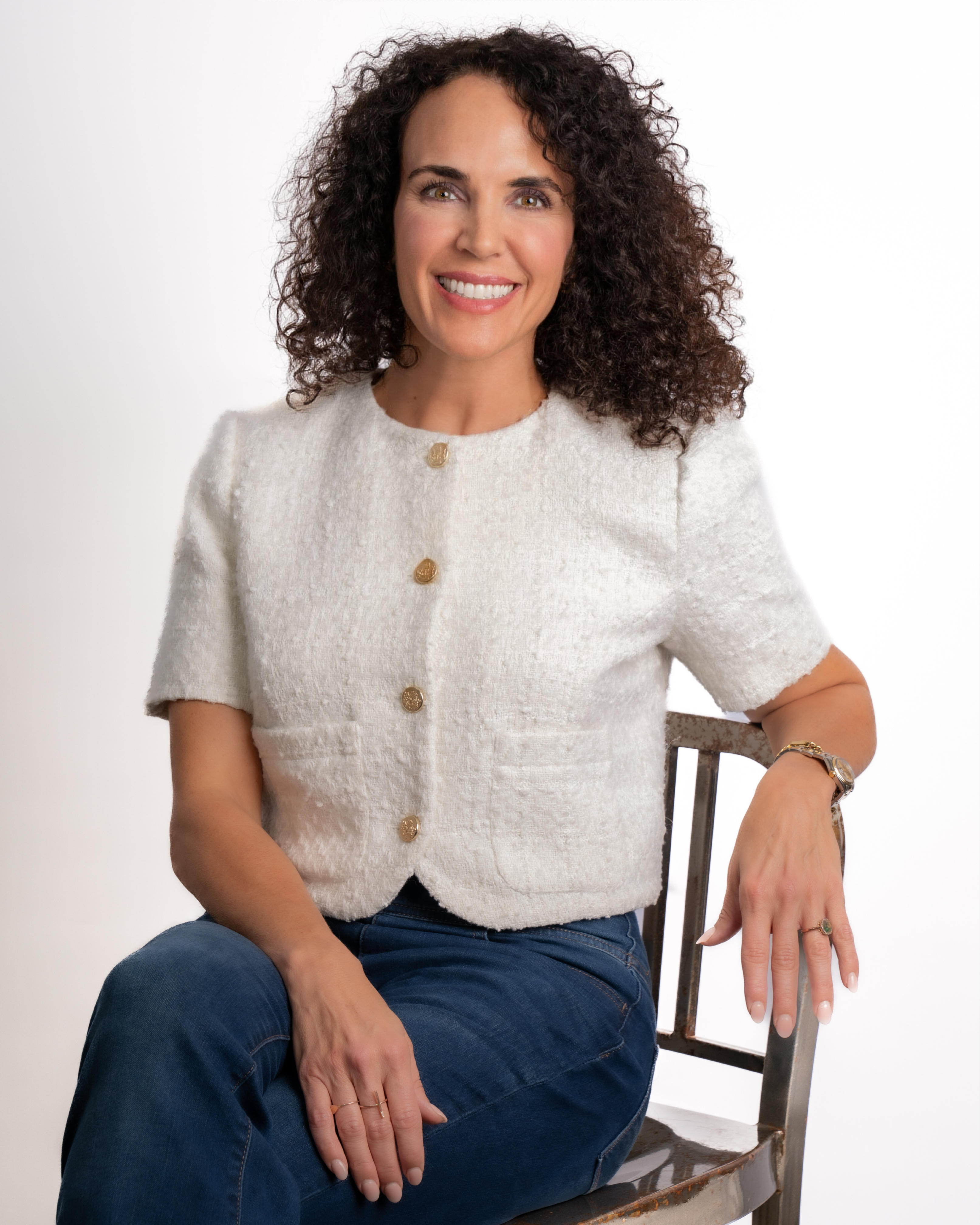 Speaker: Author Gina Musachia