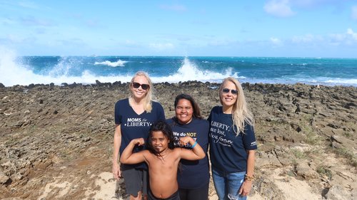 Honolulu Chapter Photos at the Beach